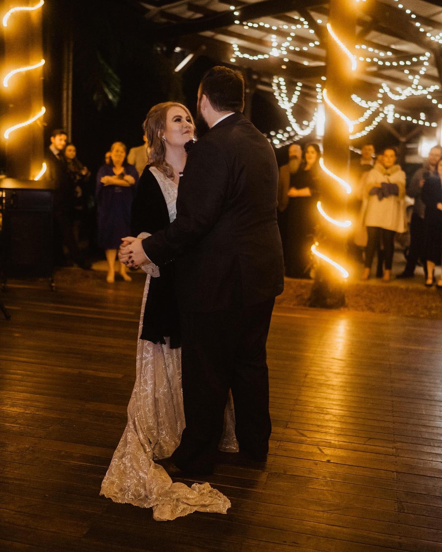 wedding-dance-live-musician-mount-tambourine-brett-whitmore